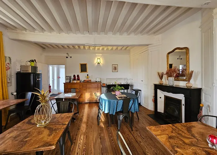 Le Manoir- Cluny